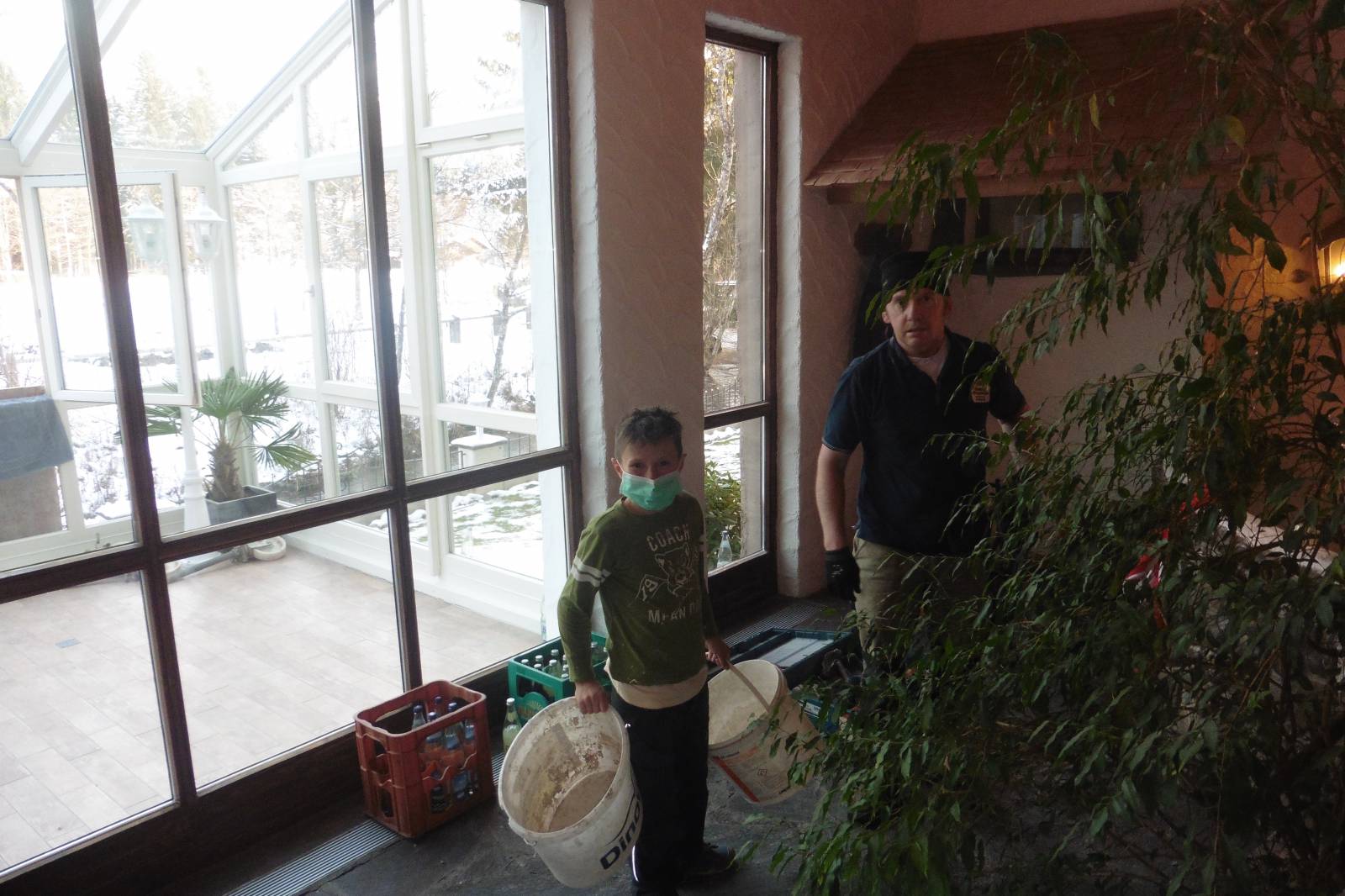 Renovierter Innen-Erlebnispool Symbolfoto