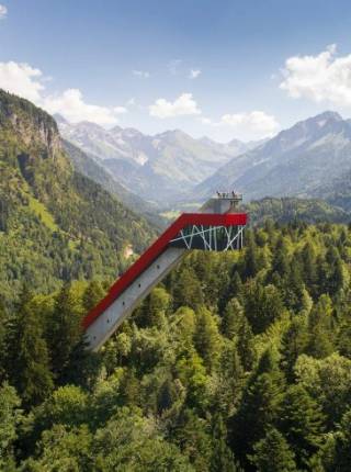 Ein Tagesausflug zur Skiflugschanze und zum Freibergsee – Natur, Sport & Erholung ganz nah Symbolfoto